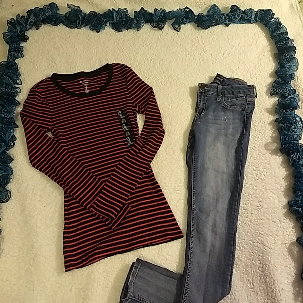 Sale 5/$20🌸Xs GAP New stripe long sleeve.